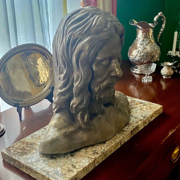 COPY - The definitive Jesus Christ sculpture in the world. - Picture 2 of 7